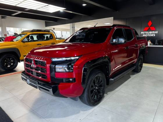 MITSUBISHI TRITON 2.4 BITURBO DIESEL CD KATANA 4X4 AUTOMÁTICO MITSUBISHI TRITON 2.4 BITURBO DIESEL CD KATANA 4X4 AUTOMÁTICO